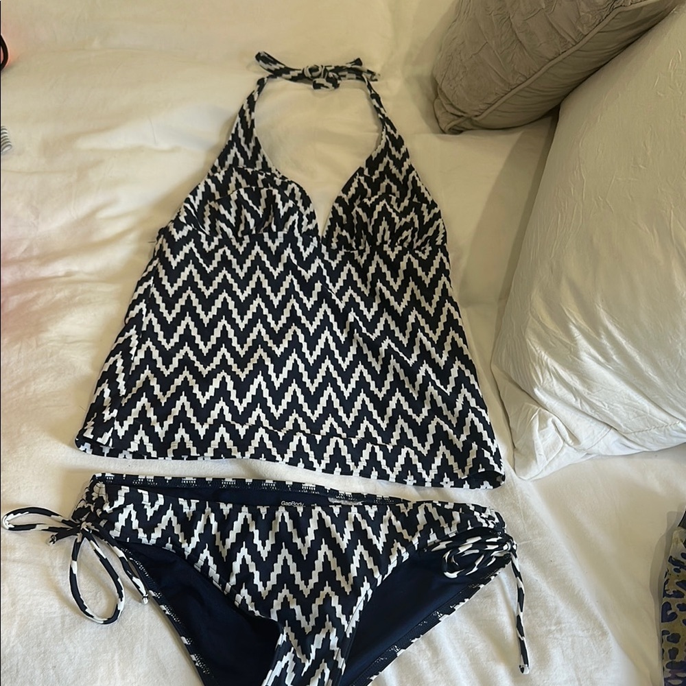 Gap swim suit Abstract Beige and Gray
